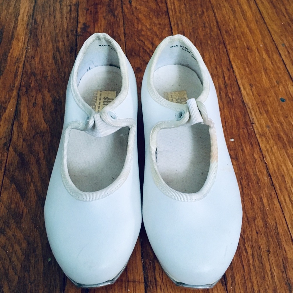Girl’s White Tap Shoes